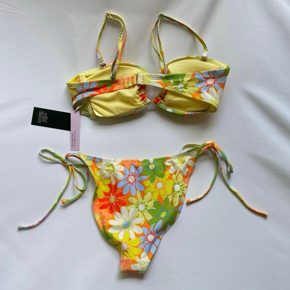 Wild Fable Women’s Floral Bikini Size S Size M Cheeky Bottom Bandeau Top NEW - Picture 3 of 14